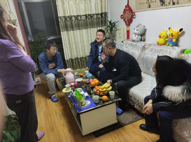 欧亿官方网页版-欧亿(中国)
产业开发板块深入开展员工家访活动(图2)
