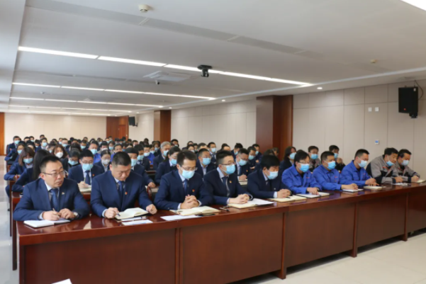 欧亿官方网页版-欧亿(中国)
召开2021年工作总结表彰暨2022年工作安排部署会议(图6)