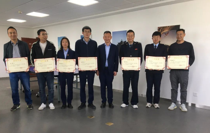 欧亿官方网页版-欧亿(中国)
团委举办“庆五一、迎五四”球类联谊比赛(图3)