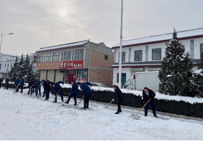 筑起安全墙 照亮乡村路——欧亿官方网页版-欧亿(中国)
鼎力支持包抓共建村社文明创建工作(图7)