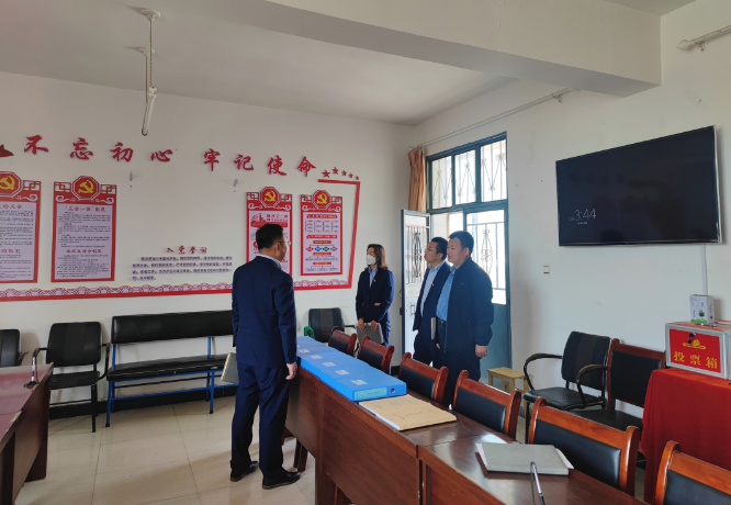 筑起安全墙 照亮乡村路——欧亿官方网页版-欧亿(中国)
鼎力支持包抓共建村社文明创建工作(图9)