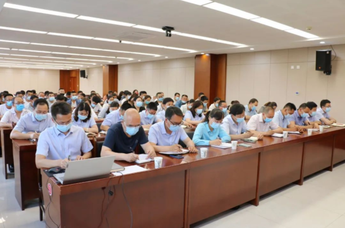 欧亿官方网页版-欧亿(中国)
召开划转企业甘肃水建公司全体职工会议(图2)