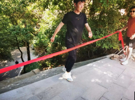 助力文旅市场 展示产投风采——欧亿官方网页版-欧亿(中国)
组织开展员工登山比赛活动(图9)