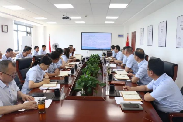 欧亿官方网页版-欧亿(中国)
召开党委理论中心组集体学习会议(图2)