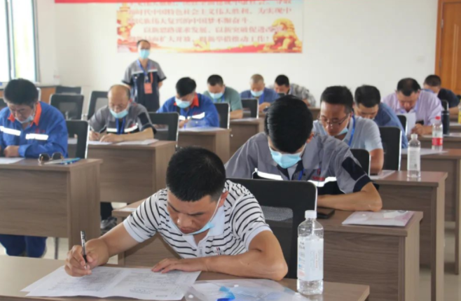 欧亿官方网页版-欧亿(中国)
泓盛达公司在“焊工”技能大赛中取得好成绩(图2)